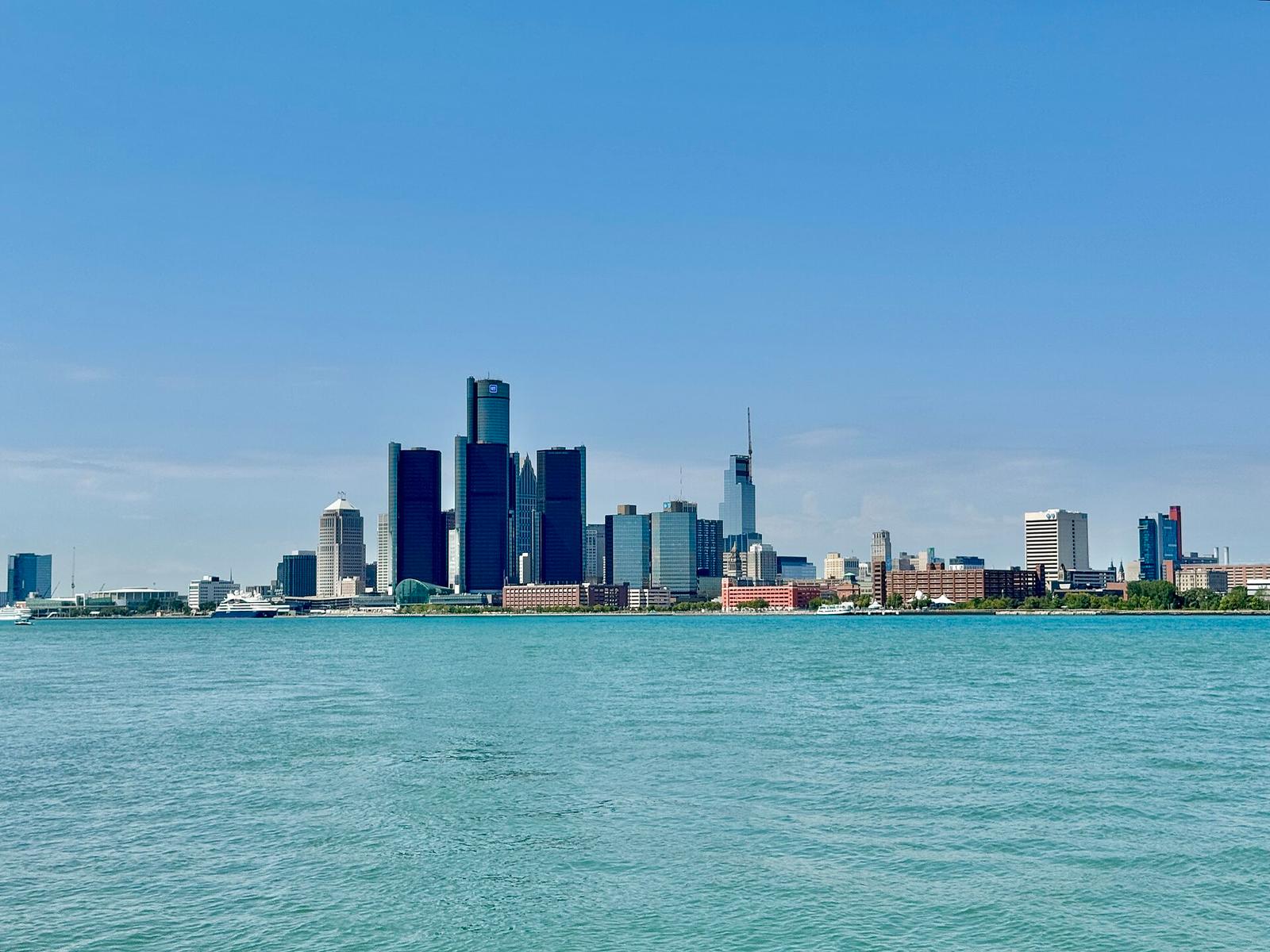 James Scott Fountain Detroit skyline
