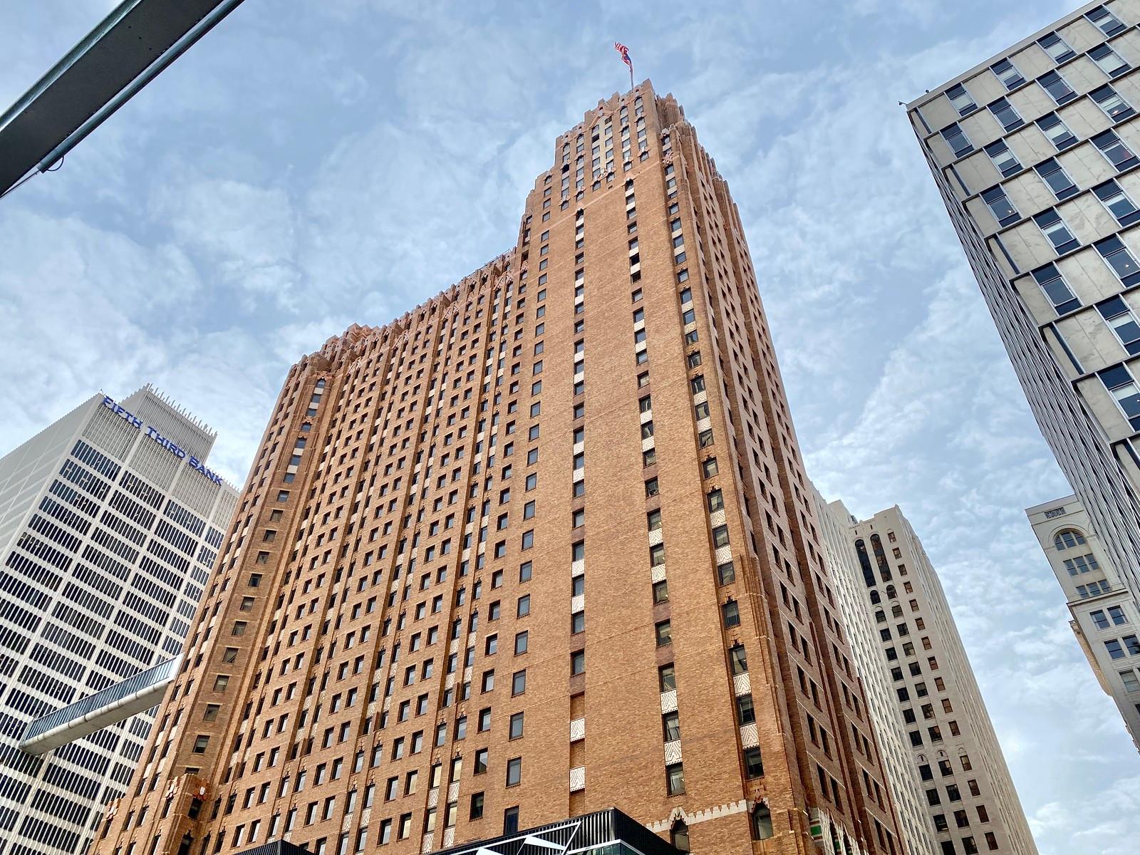 Detroit Businesses Open Cautiously as Entrepreneurs Assess Market Conditions